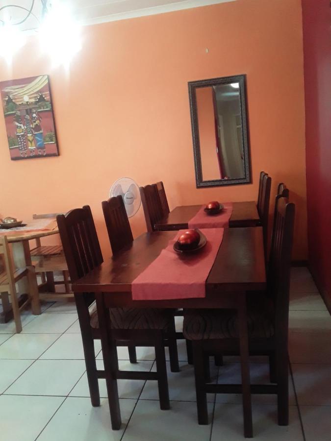 Vuya Nathi Bed And Breakfast Manzini Extérieur photo