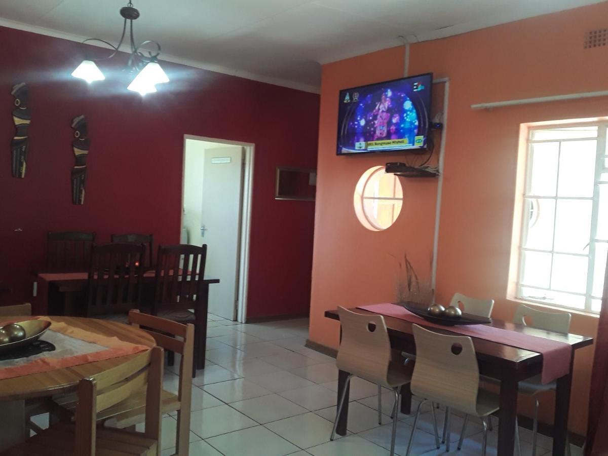Vuya Nathi Bed And Breakfast Manzini Extérieur photo