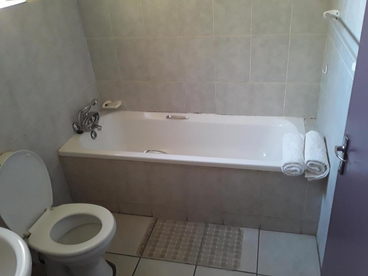 Vuya Nathi Bed And Breakfast Manzini Extérieur photo